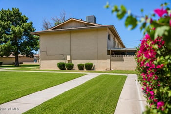 6746 N 43rd Ave, Glendale, AZ 85301