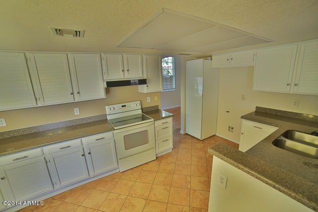 6748 S Dennis Dr, Tempe, AZ 85283