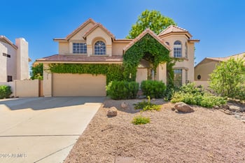 6749 Oraibi Dr, Glendale, AZ 85308