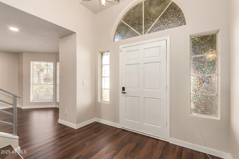 6749 Oraibi Dr, Glendale, AZ 85308