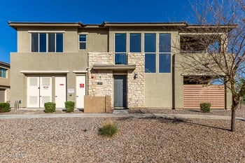 675 Ginko Ave #201, Gilbert, AZ 85297