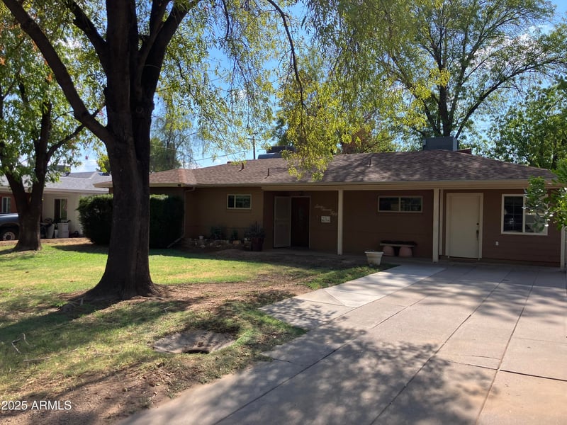 6750 11th Pl, Phoenix, AZ 85014