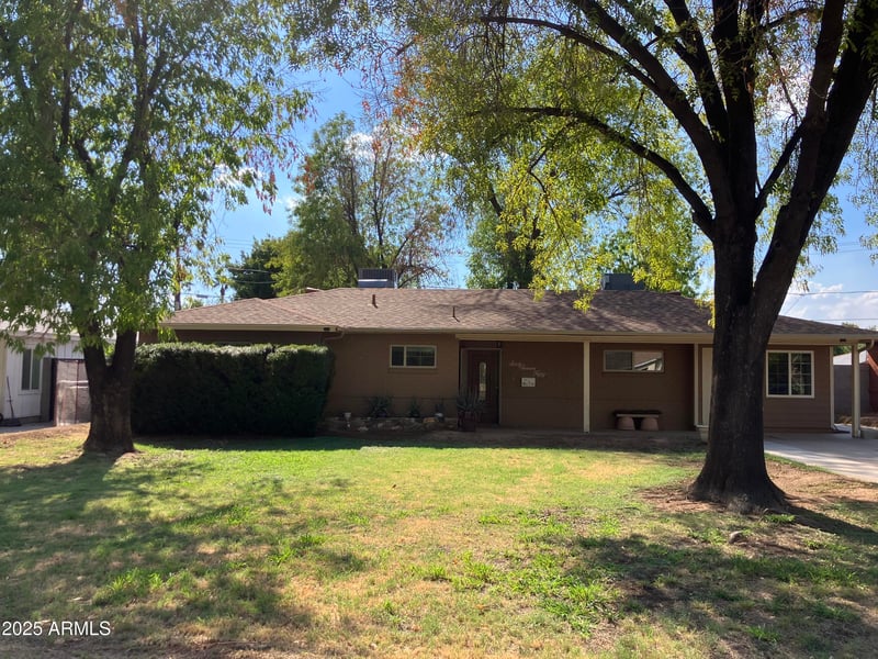 6750 11th Pl, Phoenix, AZ 85014