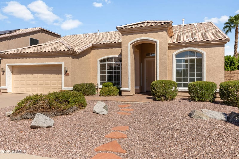 6750 Behrend Dr, Glendale, AZ 85308