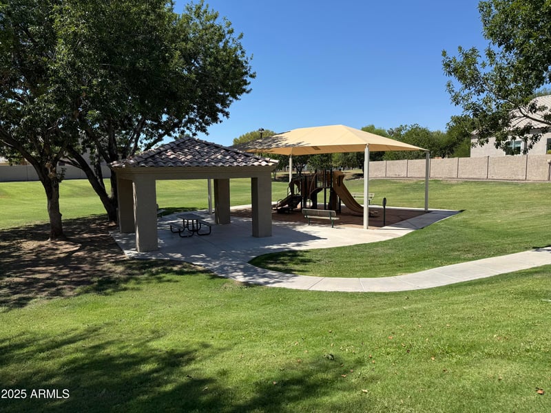 6750 Behrend Dr, Glendale, AZ 85308