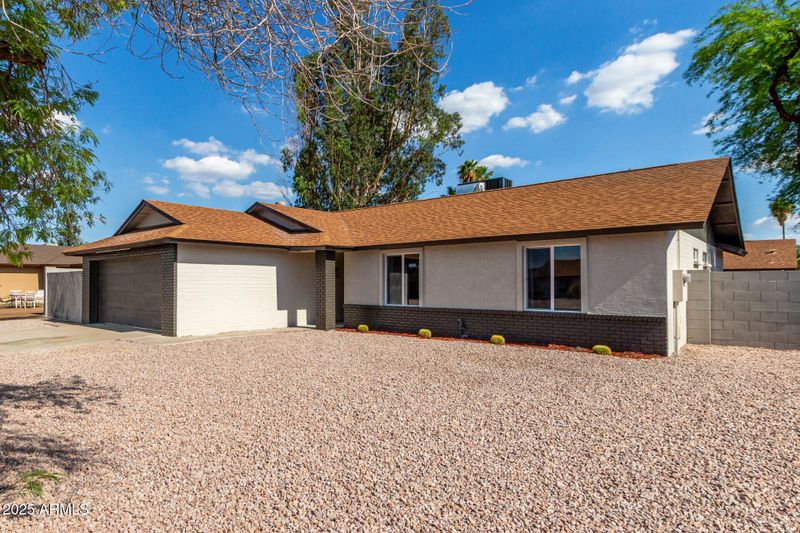 6751 W Cameron Dr, Peoria, AZ 85345