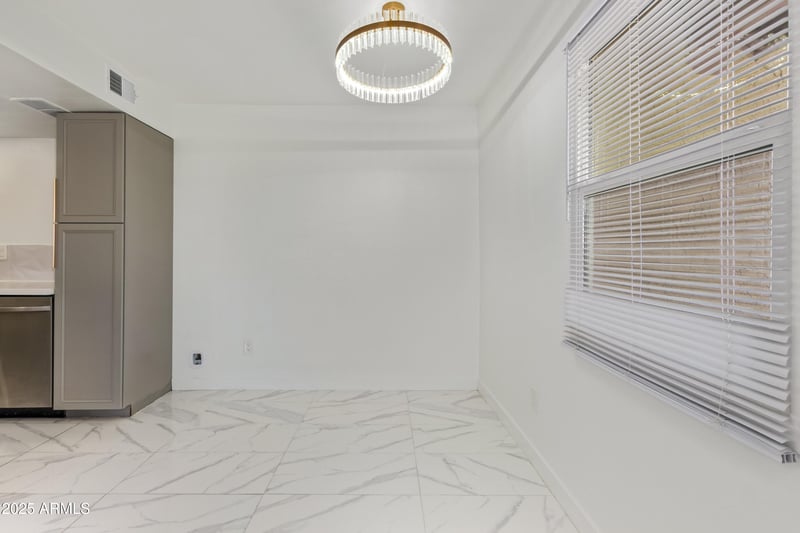 6756 Devonshire Ave, Phoenix, AZ 85033