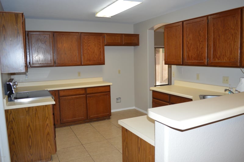 6756 N 84th Ln, Glendale, AZ 85305