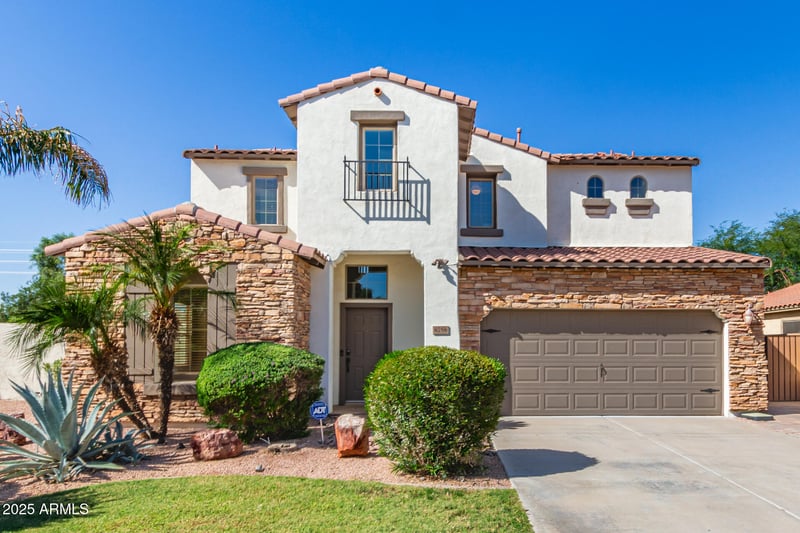 6756 Seton Ave, Gilbert, AZ 85298