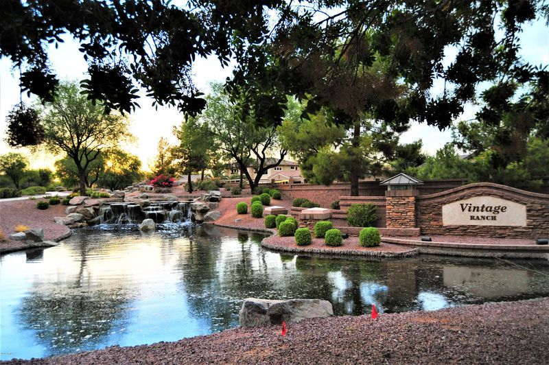 676 E Julian Dr, Gilbert, AZ 85295