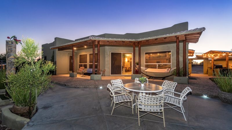 676 S Roadrunner Rd, Apache Junction, AZ 85119