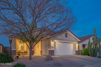 676 Twin Peaks Pw, San Tan Valley, AZ 85143