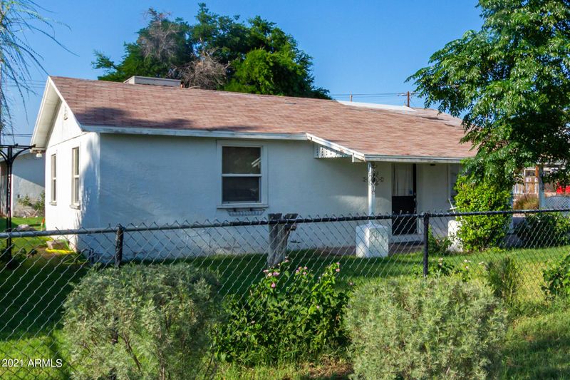 6760 E Avalon St, Mesa, AZ 85205