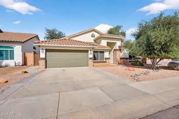 6762 Shannon St, Chandler, AZ 85226