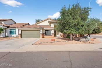 6762 Shannon St, Chandler, AZ 85226