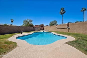 6763 84th Ln, Glendale, AZ 85305
