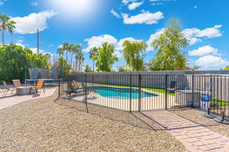 6763 Wethersfield Rd, Peoria, AZ 85381