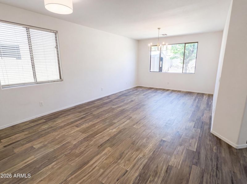 6764 W Tether Trl, Peoria, AZ 85383