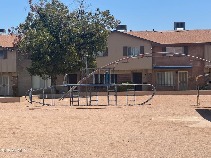 6765 44th Ave, Glendale, AZ 85301