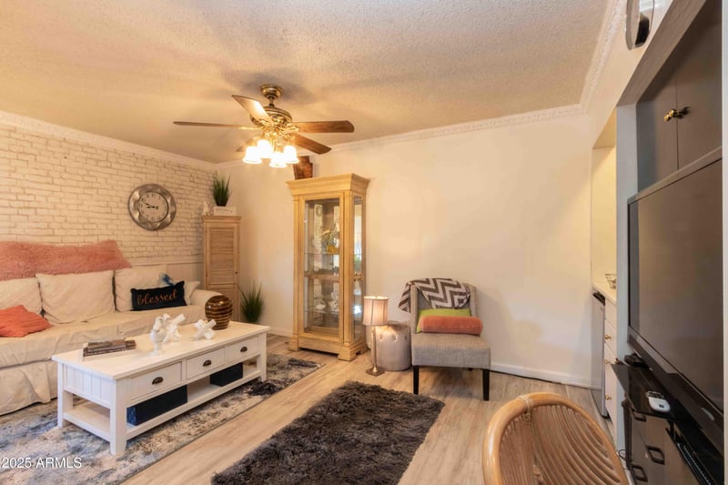 6767 7th St #105, Phoenix, AZ 85014