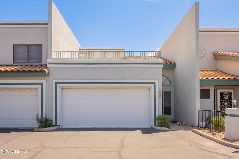 6769 Orchid Ln, Peoria, AZ 85345