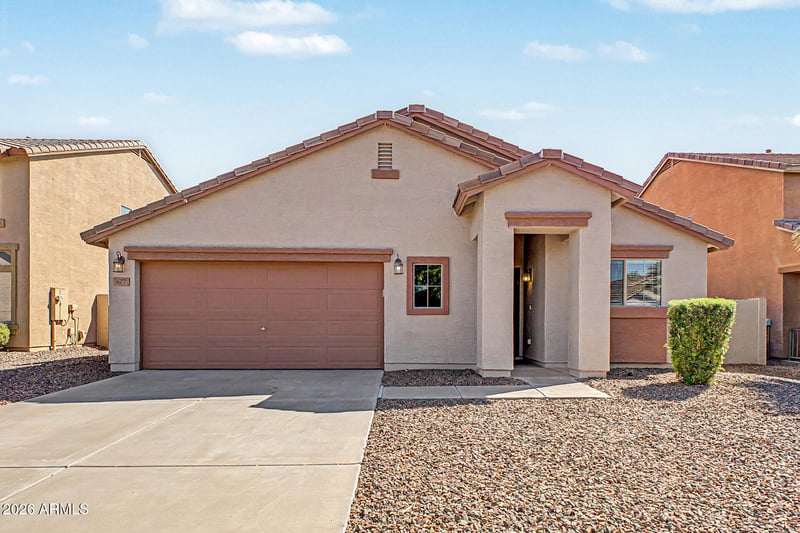 677 E Press Rd, San Tan Valley, AZ 85140