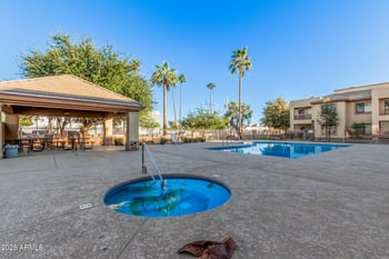 6770 47th Ave #2018, Glendale, AZ 85301