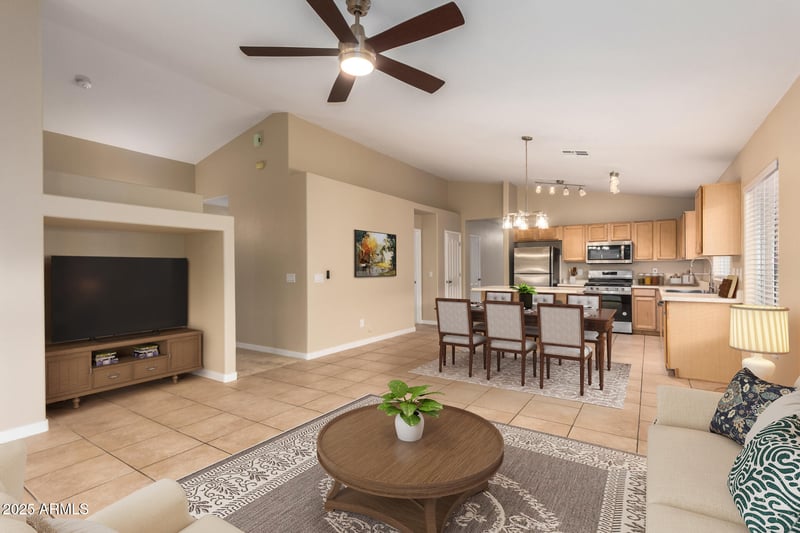 6772 Buckskin Trl, Peoria, AZ 85383