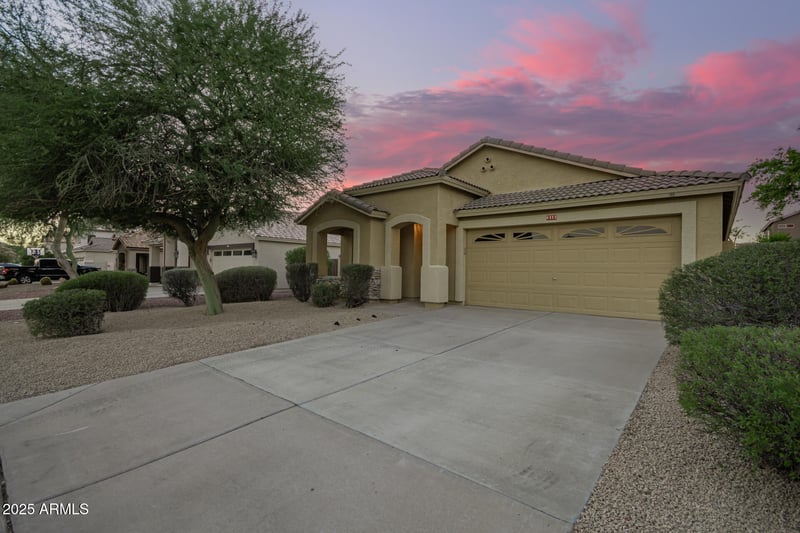 6772 Buckskin Trl, Peoria, AZ 85383