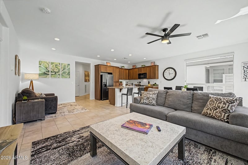 678 E Cobble Stone Dr, Queen Creek, AZ 85140