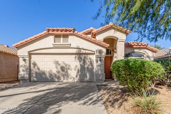 678 Leslie Ave, San Tan Valley, AZ 85140