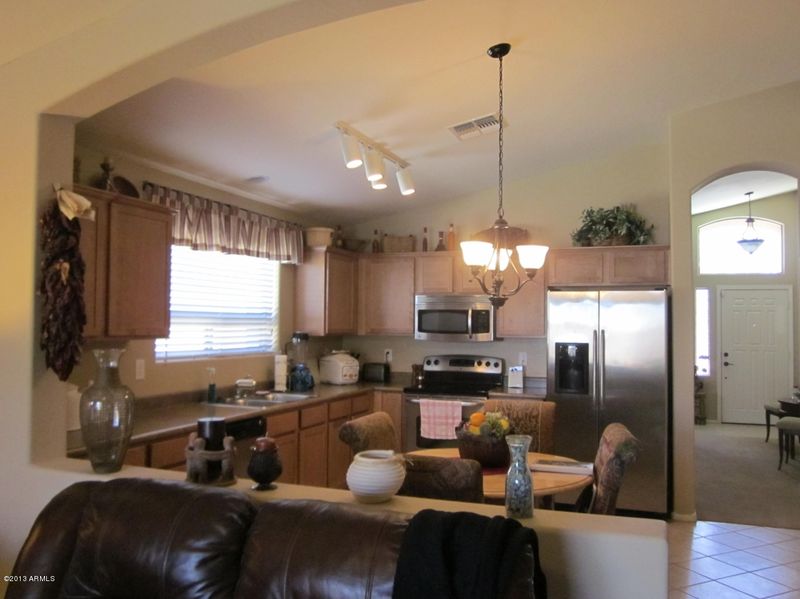 678 W Mesquite Tree Dr, San Tan Valley, AZ 85143