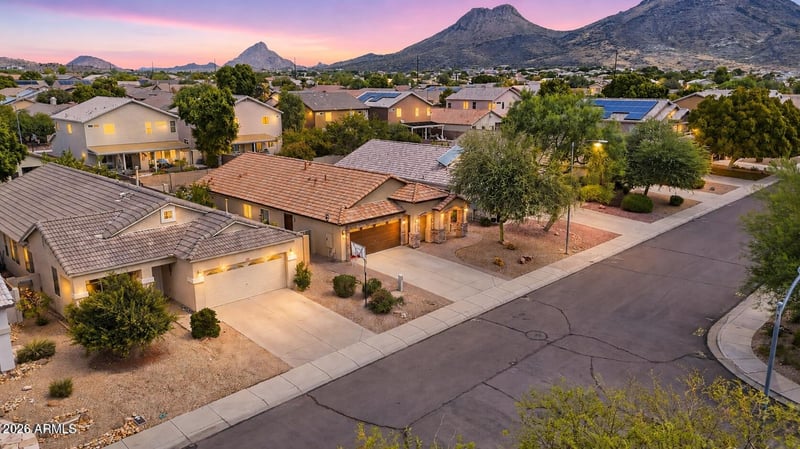 6780 W Buckskin Trl, Peoria, AZ 85383