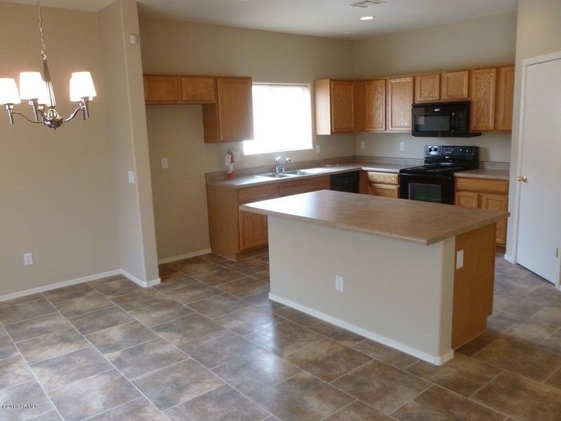 6781 N 79th Dr, Glendale, AZ 85303