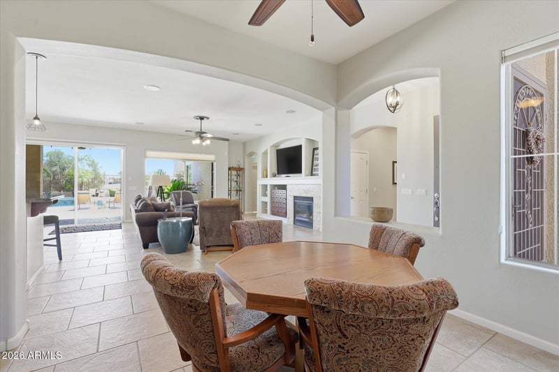 6781 S Rachael Way, Gilbert, AZ 85298