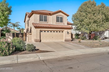 6782 Firebird Dr, Glendale, AZ 85308