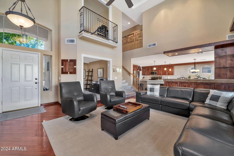 6782 Firebird Dr, Glendale, AZ 85308