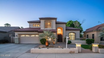 6782 Skylark Dr, Glendale, AZ 85308