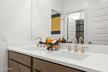 6789 Spur Dr, Peoria, AZ 85383