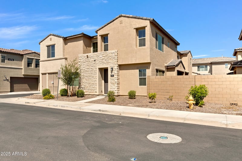 679 Furness Dr #101, Gilbert, AZ 85297