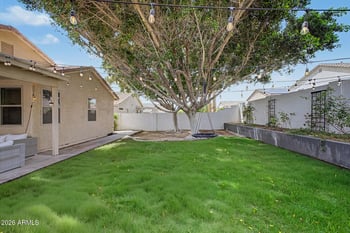 6792 Tether Trl, Peoria, AZ 85383