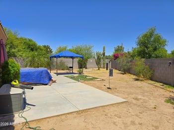 6794 79th Dr, Glendale, AZ 85303