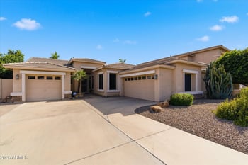 6795 Lone Cactus Dr, Glendale, AZ 85308