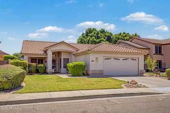 6799 Firebird Dr, Glendale, AZ 85308
