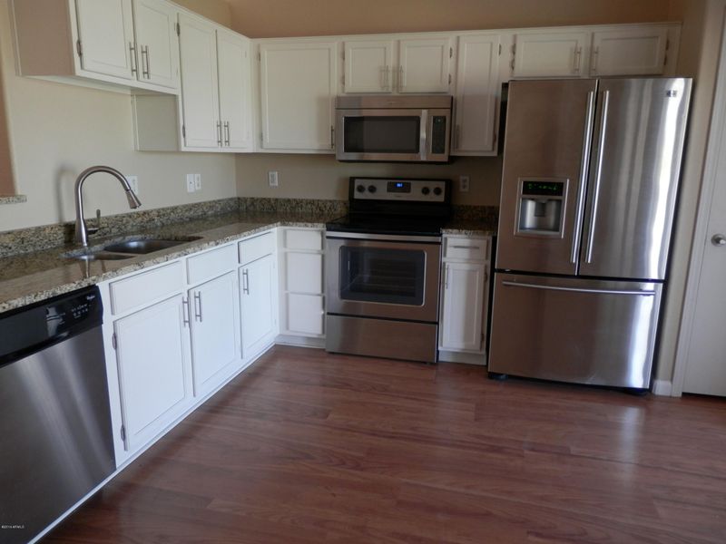 680 N Exeter St, Chandler, AZ 85225