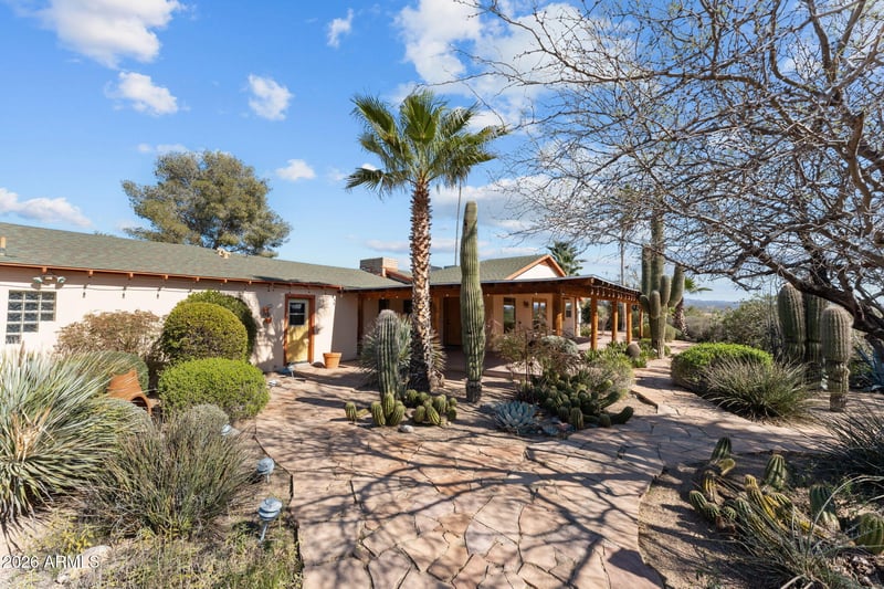 680 Buckinghorse Trl, Wickenburg, AZ 85390