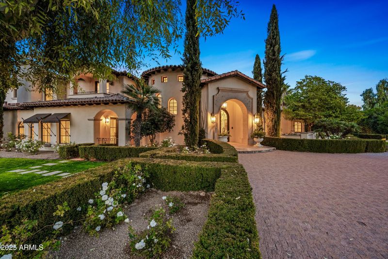 6800 E Caballo Dr, Paradise Valley, AZ 85253