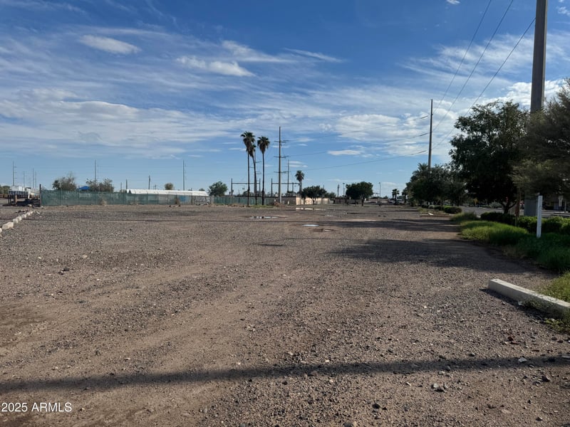 6801 59th Ave #42-46, Glendale, AZ 85301