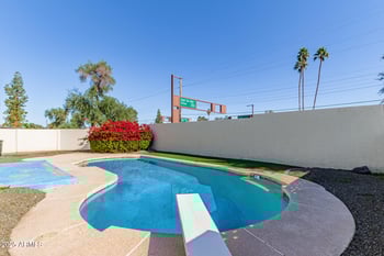 6801 Palm Dr, Tempe, AZ 85283