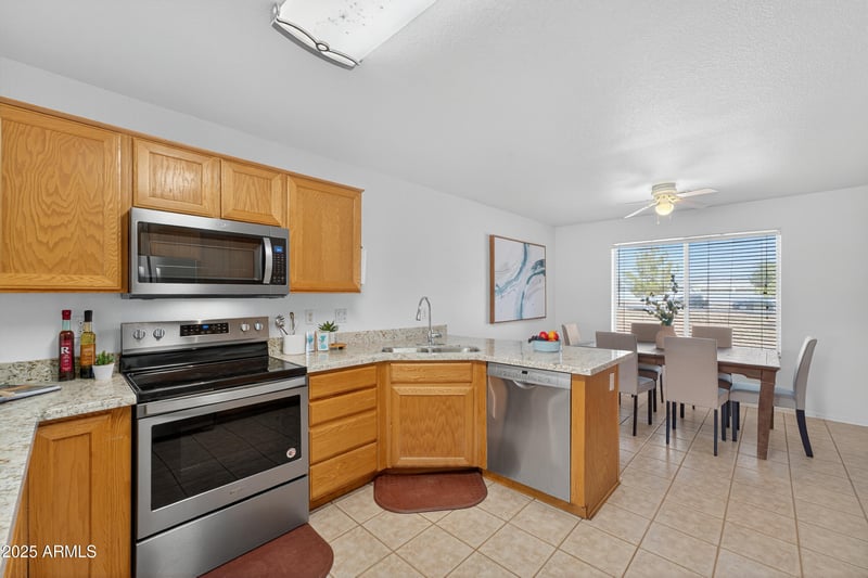 6802 Citrus Rd, Waddell, AZ 85355